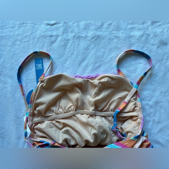 CUPSHE Summer Of Love Bandeau Belted One Piece Swimsuit - Picture 6 of 8